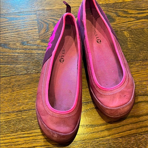 Merrell Shoes - Merrill 8 Vibrant Pink Women's Shoes